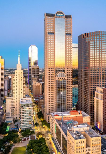 Comerica bank tower in Dallas